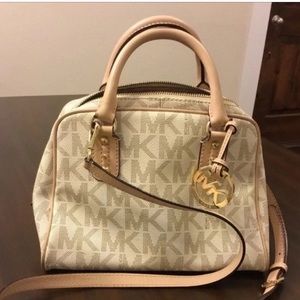 Michael Kors Vanilla Purse